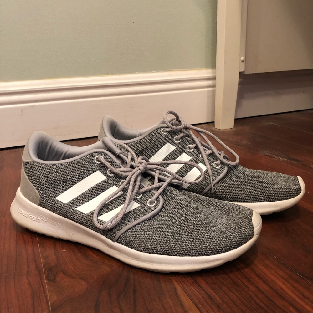 Adidas memory foam tennis shoes size 9